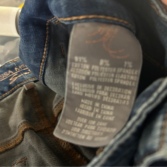 Melissa McCarthy x Seven 7 Distressed and Floral Embroidered Cropped Jeans 18W - Picture 9 of 9